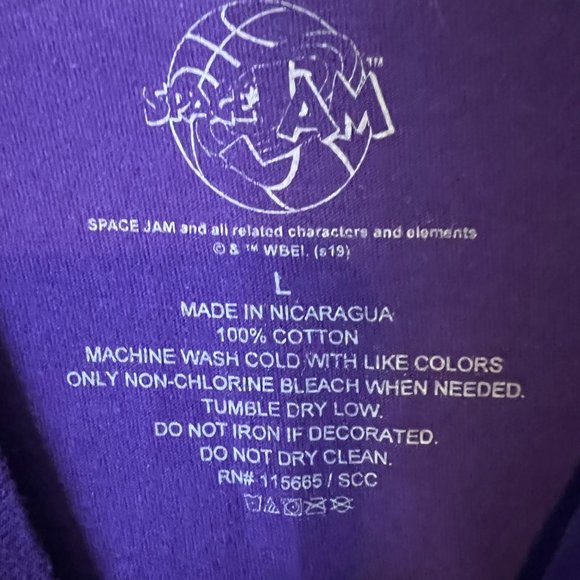 Space Jam Tornado Taz Tasmanian T Shirt Purple Short Sleeve Retro - Picture 3 of 8